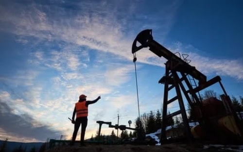 Lawan Tekanan Barat, Rusia Resmi Stop Pasokan Minyak ke Negara Pendukung Pembatasan Harga