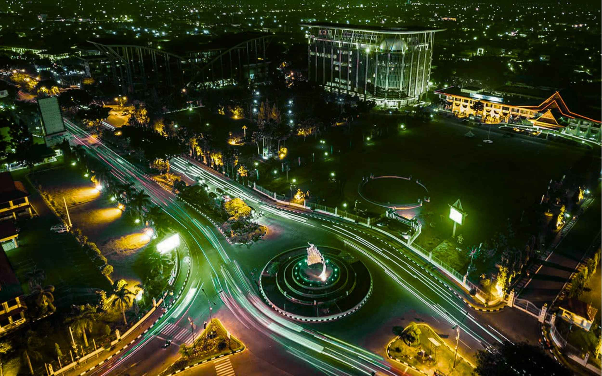 Regar dan Motor Listriknya, Sanggupkan Kota Bertuah Berubah?