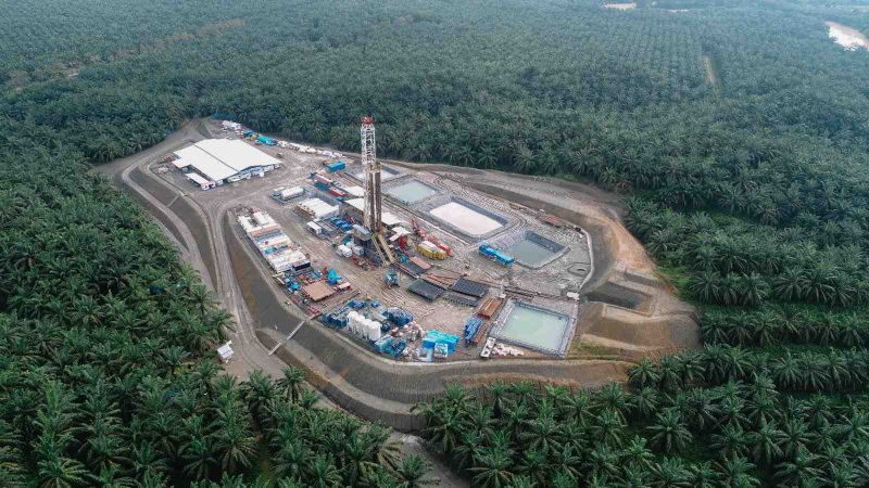Teknologi Walking Rig Percepat Pengeboran Sumur Minyak BNG-079 di Sumsel