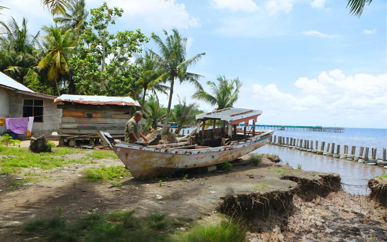 Suara dari Pinggiran Selat Malaka, Ketika Jaring Nelayan Berganti Setrika