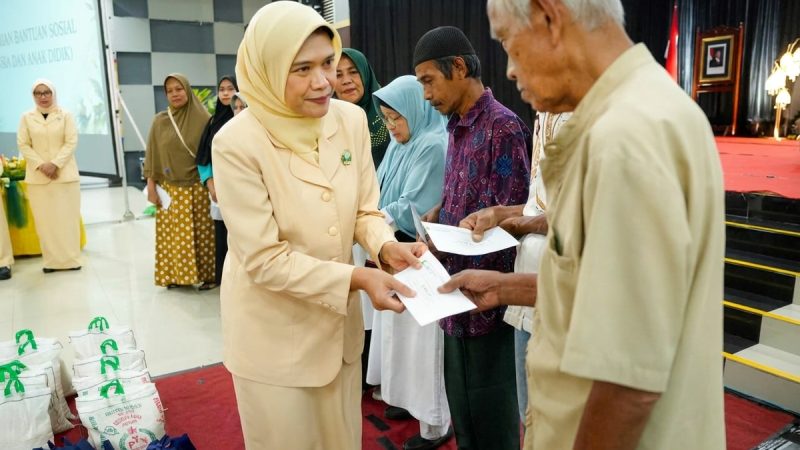 PWP Pertamina Patra Niaga Refinery Unit Dumai Salurkan Bantuan Sosial Rp64 Juta untuk Dhuafa dan Pelajar